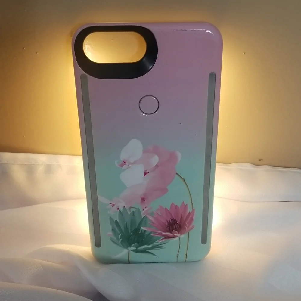 LUMEE LIMITED EDITION DOU SELFIE LED CASE FOR IPHONE 8 PLUS